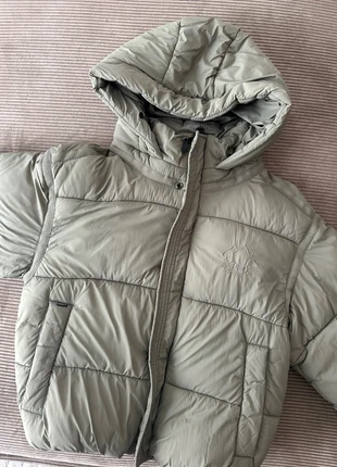 Superdry Pufferjacket, merk: Superdry, staat: Nieuw zonder prijskaartje, maat: XS / 34 / 6, € 40,00, € 42,70 inclusief Kopersbescherming