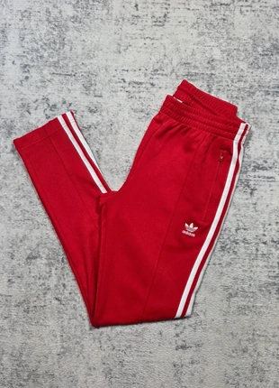 Pantalon Adidas Originals Firebird Rouge 3-Stripes Vintage 2010’s XS Slim, marque: adidas, état: Très bon état, taille: XS / 34 / 6, 34,99 €, 37,44 € Protection acheteurs (Pro) incluse