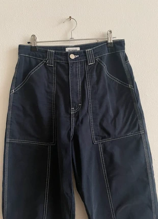 Japanese Workwear Pants mit Kontrastnähten Größe 36, merk: Weekday, staat: Heel goed, maat: S / 36 / 8, € 19,00, € 20,65 inclusief Kopersbescherming