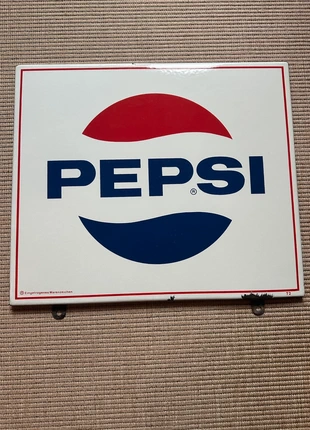 Pepsi Cola Email Schild Hölzl Email Wien, marke: Pepsi, zustand: Zufriedenstellend, 350,00 €, 368,20 € inklusive Vinted-Käuferschutz
