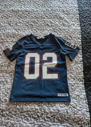 Tee-shirt pour garçon 👦, marque: H&M, état: Très bon état, taille: 4 ans / 104 cm, 3,00 €, 3,85 € Protection acheteurs incluse