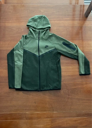 Nike Tech Fleece, marca: Nike, estado: Novo com etiquetas, tamanho: M, €45.00, €47.95 inclui Proteção do Comprador