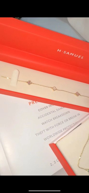 9ct Yellow Gold Mother Of Pearl Petal Bracelet