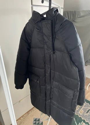 Fake down jas H&M, marque: H&M, état: Très bon état, taille: S / 36 / 8, 5,00 €, 5,95 € Protection acheteurs incluse