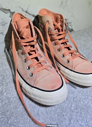 Converse Chuck Taylor All Star High Top – Peach Suede, brand: Converse, condition: Good, size: 5, £20.00, £21.70 includes Buyer Protection
