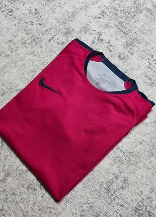 T-shirt Nike Rouge Bleu Dri-Fit Sport Taille S, marca: Nike, estado: Muito bom, tamanho: S, €19.95, €21.65 inclui Proteção do Comprador Pro