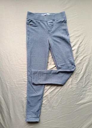 Jegging met warme voering, merk: Okaïdi, staat: Heel goed, maat: 7 jaar / 122 cm, € 4,00, € 4,90 inclusief Kopersbescherming