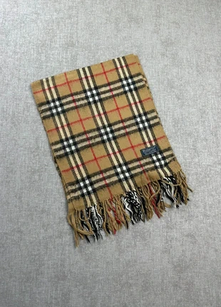 Écharpe Burberry beige, brand: Burberry, condizioni: Ottime, €55.00, €58.45 include la Protezione acquisti Pro