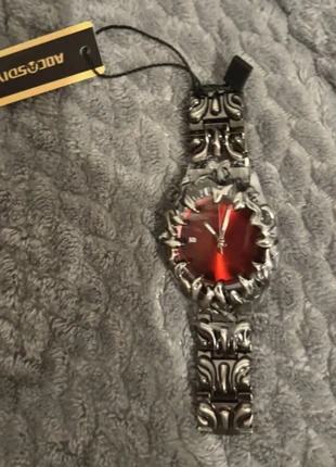 Montre Y2K Vintage Cadran Rouge Chrome Années 2000 Rare Style Chrome / Grunge / Street, marque: y2k, état: Neuf sans étiquette, taille: Taille unique, 9,99 €, 11,19 € Protection acheteurs incluse