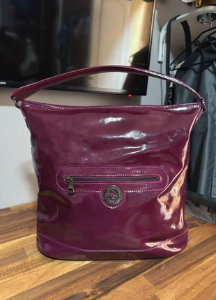 Sac vernis longchamp  framboise excellent état, merk: Longchamp, staat: Heel goed, € 59,00, € 62,65 inclusief Kopersbescherming Pro