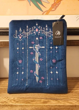 Powerless Booksleeve - Quirky Cup Collective - Fairyloot - Lauren Roberts, brand: FairyLoot, condition: New with tags, £30.00, £32.20 includes Buyer Protection