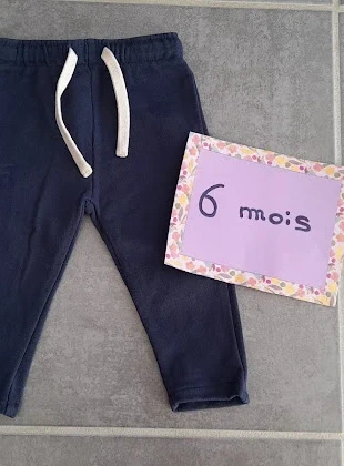 Bas de jogging Kiabi, marque: Kiabi, état: Neuf sans étiquette, taille: 6-9 mois / 68 cm, 2,00 €, 2,80 € Protection acheteurs incluse