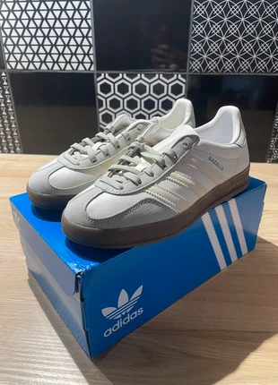 Adidas Gazelle 36 neuve Indoor Mint Wonder White, merk: adidas, staat: Heel goed, maat: 36, € 56,00, € 59,50 inclusief Kopersbescherming