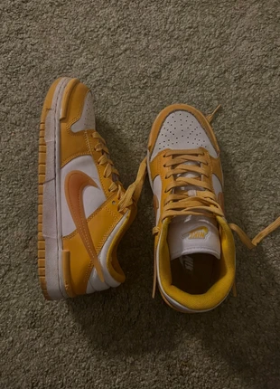 Nike Dunk Low Twist "Vivid Sulfur", marca: Nike, estado: Bueno, tamaño: 39, 19,00 €, 20,65 € Protección al comprador incluida