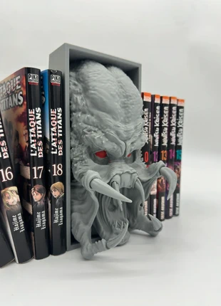 Booknook Predator, marque: Onikatanaa, état: Très bon état, 23,00 €, 24,85 € Protection acheteurs incluse