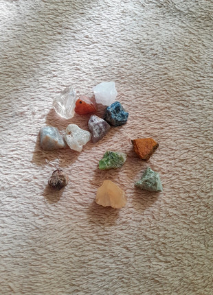 12 petites pierres de protection, marca: marque indépendante, estado: Novo sem etiquetas, €3.50, €4.38 inclui Proteção do Comprador