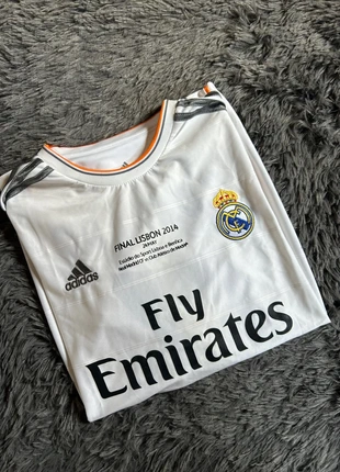 Maillot Adidas Réal de Madrid ligue des champions final 2014 floqué Cristiano Ronaldo 7 taille M, brand: adidas, condition: Very good, size: M, €22.00, €23.80 includes Buyer Protection