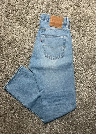 Jean Levis 501 bleu clair en Taille W30, brand: Levi's, condition: Good, size: W30, €16.00, €17.50 includes Buyer Protection