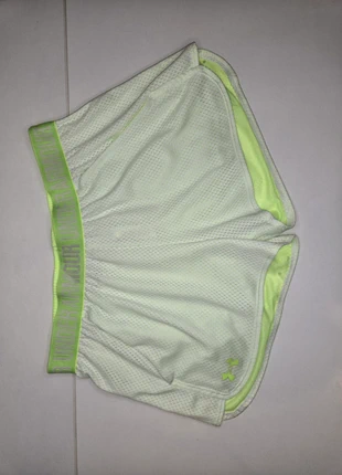 Under Armour Running Shorts - M, marca: Under Armour, estado: Muito bom, tamanho: M / 38 / 10, €25.00, €26.95 inclui Proteção do Comprador