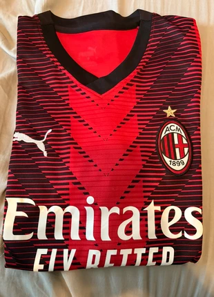 Maillot Milan, marque: Puma, état: Très bon état, taille: L, 20,00 €, 21,70 € Protection acheteurs incluse