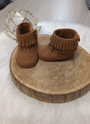 Chaussures naissance bébé, marque: Baby by Gémo, état: Neuf sans étiquette, taille: 15 et moins, 2,50 €, 3,33 € Protection acheteurs incluse