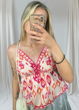 Top peplum a motifs aztèques, marque: Boutique indépendante, état: Très bon état, taille: S / 36 / 8, 12,00 €, 13,30 € Protection acheteurs incluse