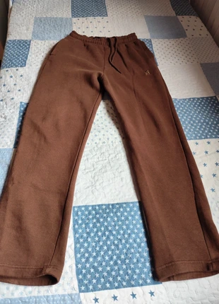 Pantalón marrón 🟤, marque: Bershka, état: Très bon état, taille: S, 7,00 €, 8,05 € Protection acheteurs incluse