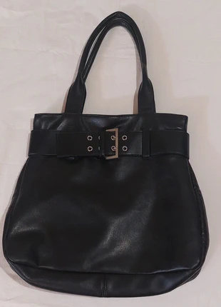 Borsa nera elegante con fibbia stile rock chic, brand: Made In Italy, condizioni: Buone, €8.00, €9.10 include la Protezione acquisti