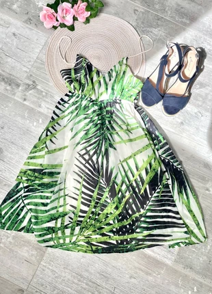 Destockage ! Jolie petite robe motif tropical Molly Bracken taille XS/S🌼, marque: Molly Bracken, état: Très bon état, taille: S / 36 / 8, 10,00 €, 11,20 € Protection acheteurs incluse