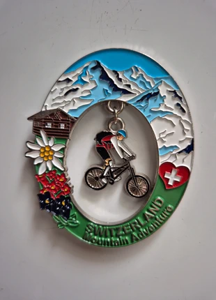 Magnet Switzerland cycliste WOW, marca: Magnet, estado: Novo com etiquetas, €8.50, €9.63 inclui Proteção do Comprador