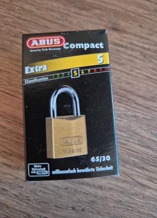 Abus hangslot compact extra 5 65/30, merk: ABUS, staat: Nieuw met prijskaartje, € 7,50, € 8,58 inclusief Kopersbescherming