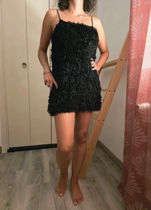 Robe froufrou, marque: PrettyLittleThing, état: Très bon état, taille: XS / 34 / 6, 8,00 €, 9,10 € Protection acheteurs incluse