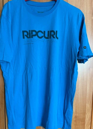 T-shirt Ripcurl, marque: Rip Curl, état: Très bon état, taille: M, 5,00 €, 5,95 € Protection acheteurs incluse