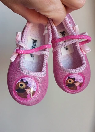 Scarpe neonata masha e Orso, merk: Masha e Orso, staat: Nieuw zonder prijskaartje, maat: 20, € 5,00, € 5,95 inclusief Kopersbescherming