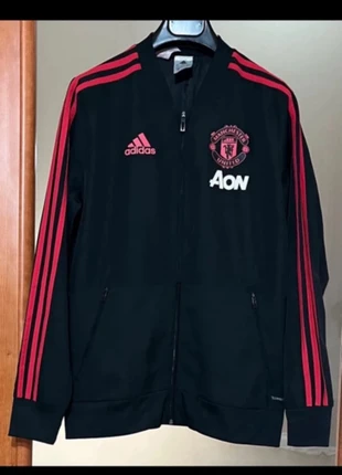 Manchester United Aon calcio Adidas giubbino ragazzo 164 cm, marke: adidas, zustand: Sehr gut, größe: 14 Jahre / 164, 15,00 €, 16,45 € inklusive Vinted-Käuferschutz