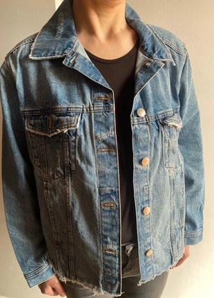 Veste en jean déchirée H&M – Taille L, marca: H&M, estado: Muy bueno, tamaño: L / 40 / 12, 14,00 €, 15,40 € Protección al comprador incluida