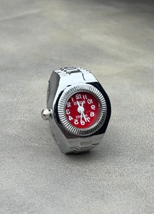 Bague montre Chrome Red Quartz en acier inoxydable, marque: CHROME, état: Très bon état, taille: Ajustable, 10,00 €, 11,20 € Protection acheteurs incluse