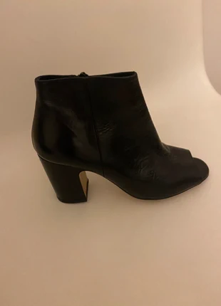 Boots ouvertes Bimba Y Lola  37  Très bon état 30€, marke: Bimba Y Lola, zustand: Sehr gut, größe: 37, 30,00 €, 32,20 € inklusive Vinted-Käuferschutz