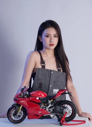 Pocher 1/4 Ducati 1299S Modified Finished Model, marke: POCHER, zustand: Gut, größe: 12-18 Monate / 80, 2 999,00 €, 3 149,65 € inklusive Vinted-Käuferschutz