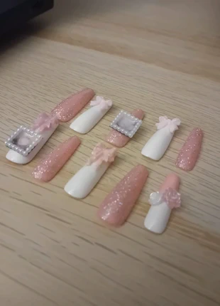 Subaru Sakamaki nails, marke: Shein, zustand: Neu, mit Etikett, 30,00 €, 32,20 € inklusive Vinted-Käuferschutz