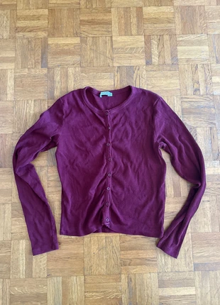 Top Boutonné Bordeaux en Côtelé - Stradivarius, marque: Stradivarius, état: Très bon état, taille: L / 40 / 12, 8,00 €, 9,10 € Protection acheteurs incluse