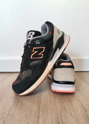 Basket femme New Balance 580
Couleur  noire , tissus motifs plante
taille 38
,bon état,, marca: New Balance, estado: Bom, tamanho: 38, €25.00, €26.95 inclui Proteção do Comprador Pro