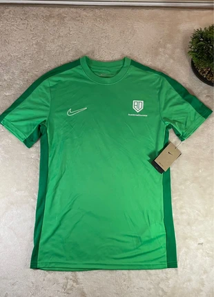 Tee-shirt/maillot Nike vert/blanc, neuf avec étiquette, M homme, brand: Nike, condition: New with tags, size: M, €10.99, €12.24 includes Buyer Protection