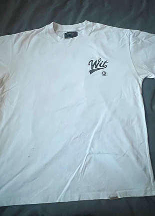 Represent T-shirt Wit, estado: Bom, tamanho: M, €22.00, €23.80 inclui Proteção do Comprador