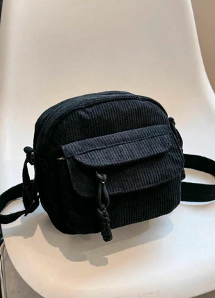 Sac bandoulière noir velour côtelé, zustand: Neu, 14,00 €, 15,40 € inklusive Vinted-Käuferschutz
