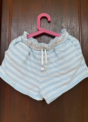 Girl´s Zara Blue and White Stripped Cotton Shorts, marca: Zara, estado: Muy bueno, tamaño: 14 años / 164 cm, 2,50 €, 3,33 € Protección al comprador incluida