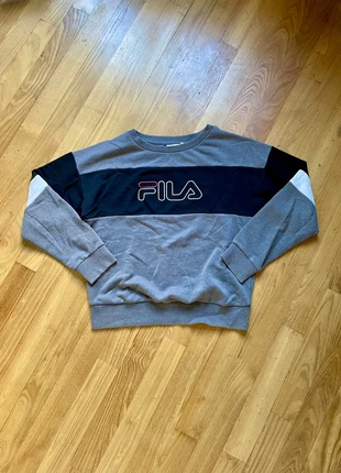 Sweat pull crewneck universitaire large ample Fila logo brodé vintage 00s y2k - S, marke: FILA, zustand: Sehr gut, größe: S, 9,99 €, 11,19 € inklusive Vinted-Käuferschutz