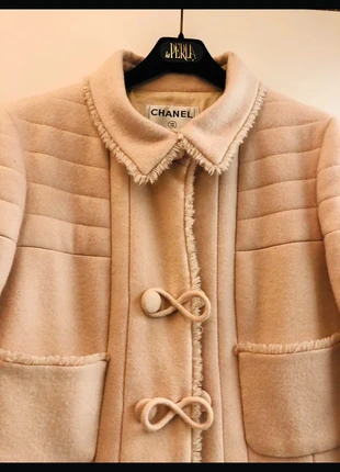 Veste Chanel, marque: Chanel, état: Très bon état, taille: S / 36 / 8, 1 500,00 €, 1 530,00 € Protection acheteurs incluse