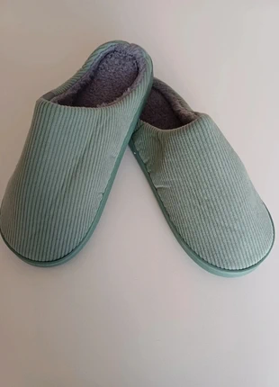 Pantofole invernali n41, marque: pantofole, état: Neuf sans étiquette, taille: 41, 10,90 €, 12,15 € Protection acheteurs incluse