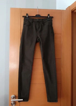 🔴50% Lotes-Jeans tiro medio tacto suave verde caqui, marca: Pull & Bear, estado: Nuevo sin etiquetas, tamaño: XS / 34 / 6, 6,00 €, 7,00 € Protección al comprador incluida